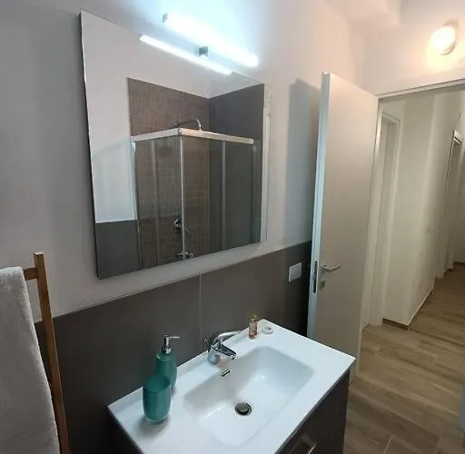 Apartment Violet - *