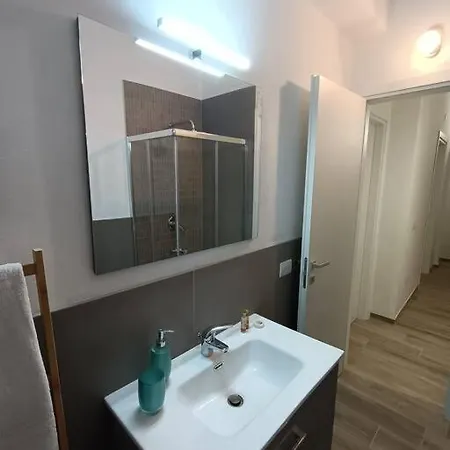 Apartment Violet - *